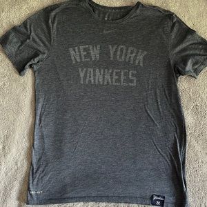 Dri-Fit Nike New York Yankees T-shirt